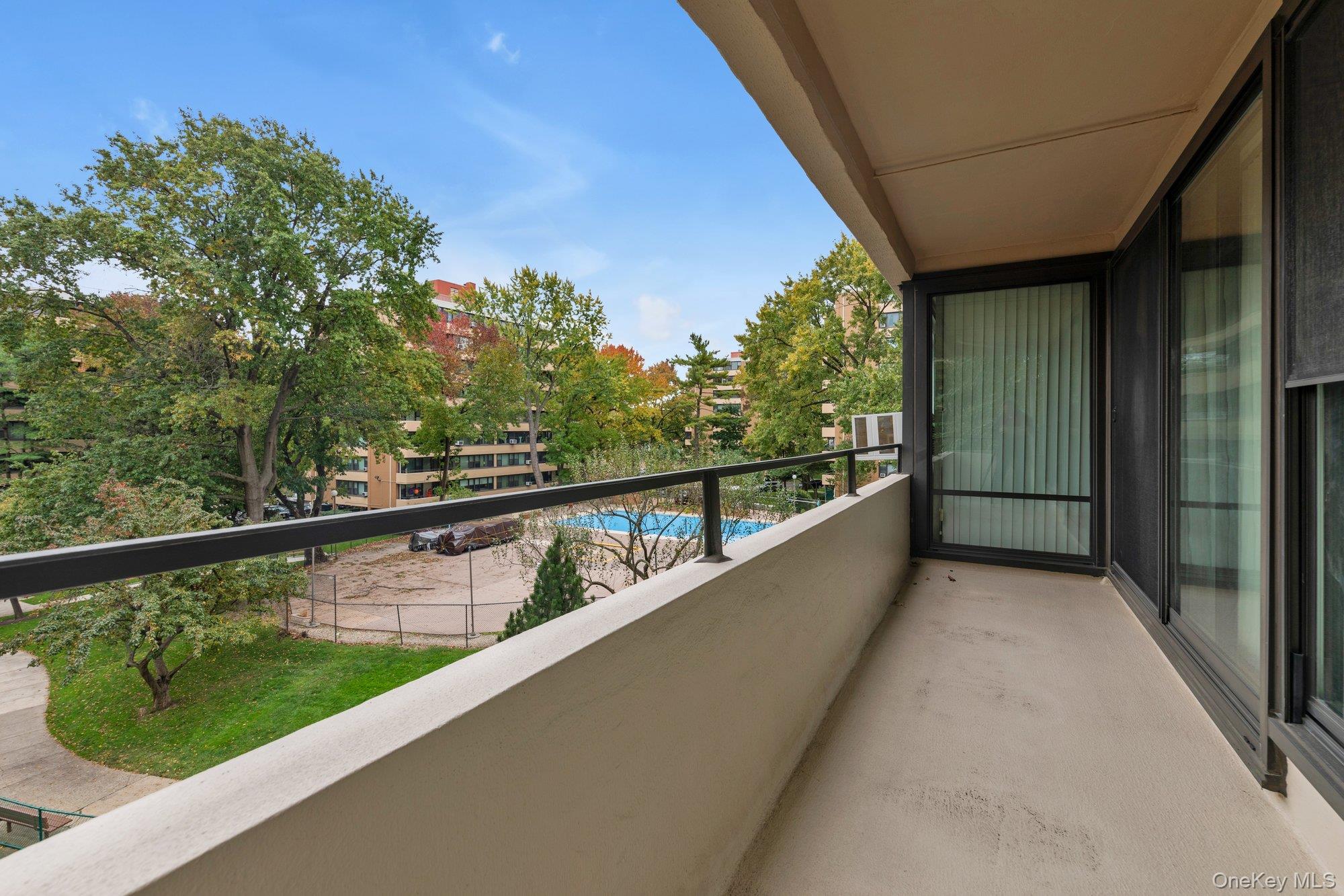 #10 photo, 10-01 162 St, クイーンズ区 Beechhurst , NY 11357