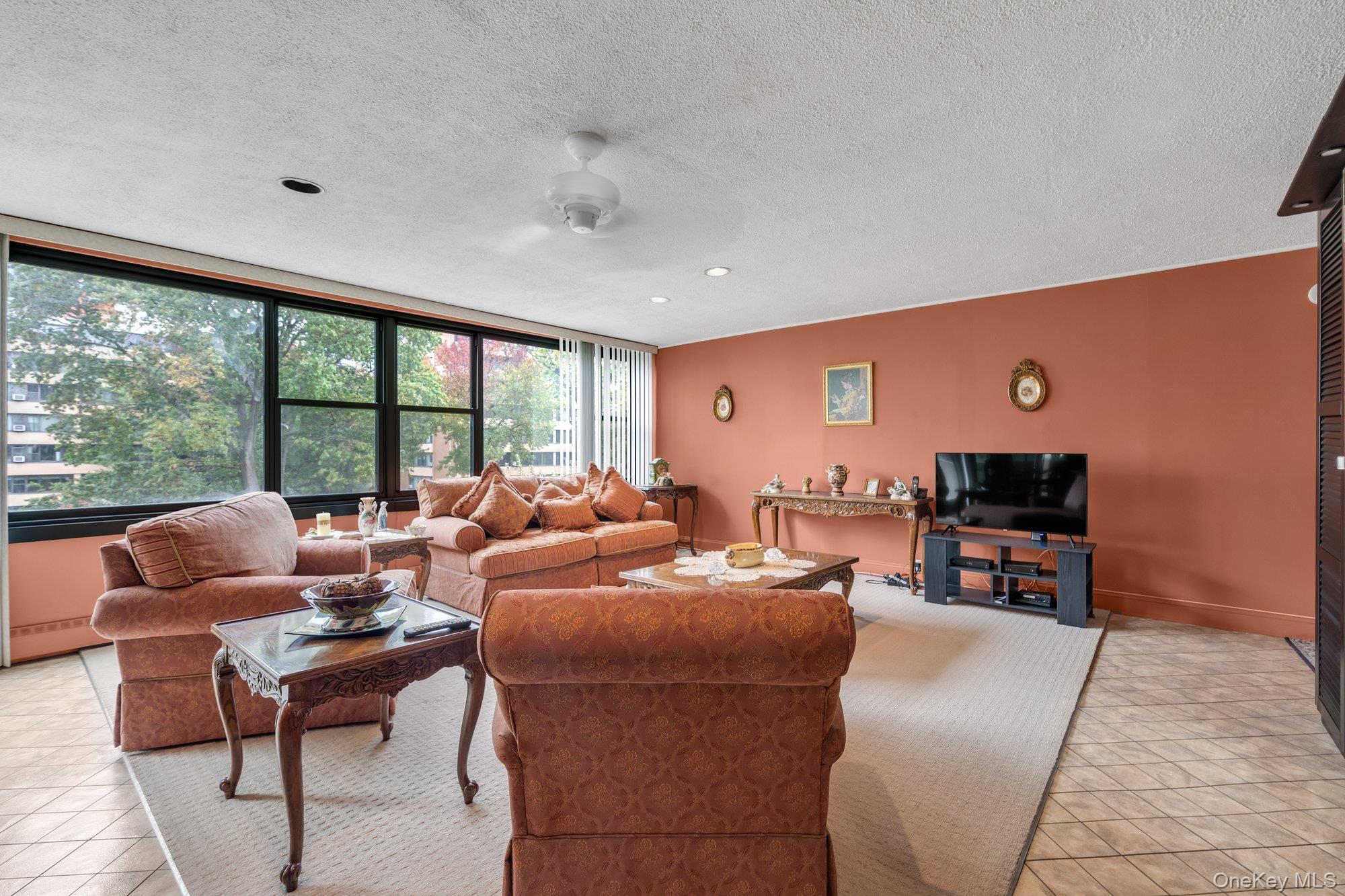 #2 photo, 10-01 162 St, クイーンズ区 Beechhurst , NY 11357