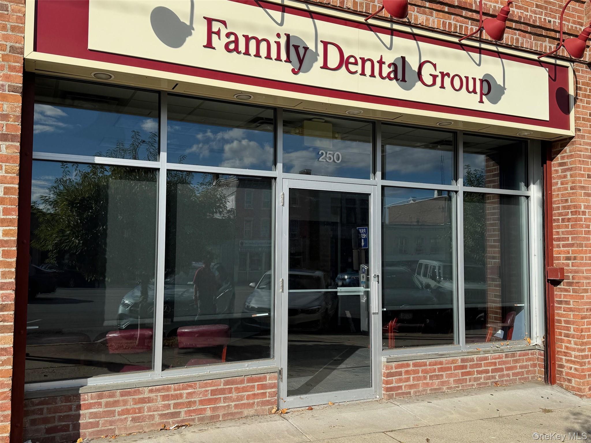 #6 photo, 244 Broadway, Newburgh , NY 12550