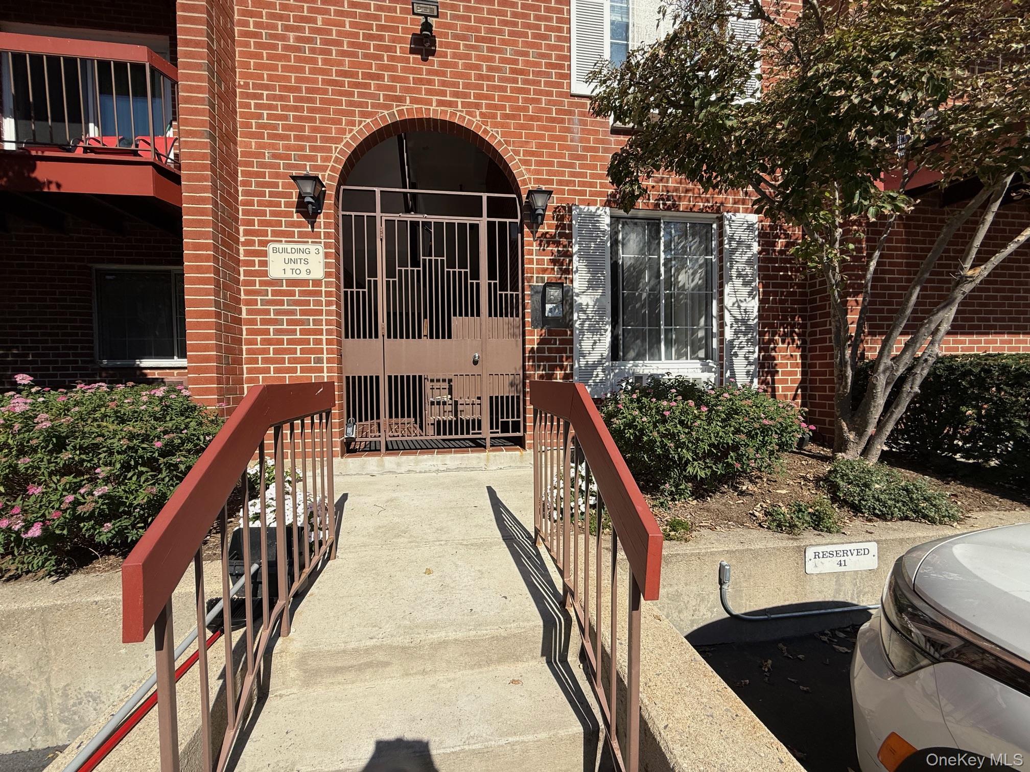 #2 photo, 55 N Broadway, White Plains , NY 10601