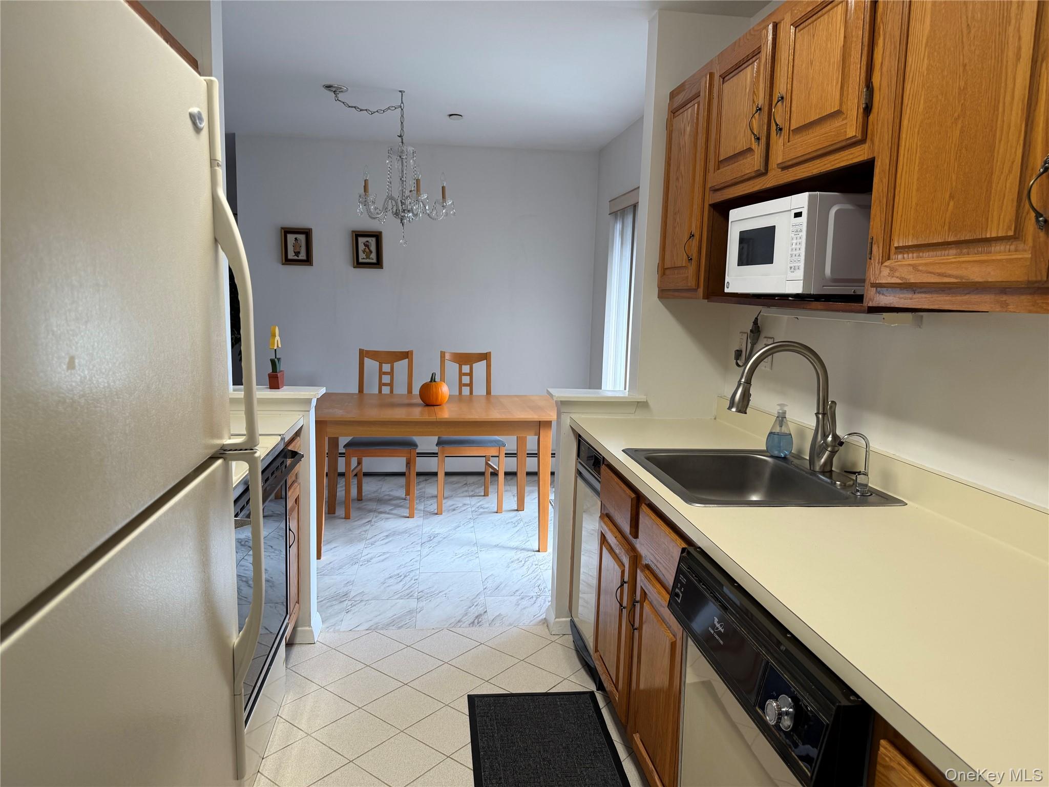 #8 photo, 55 N Broadway, White Plains , NY 10601