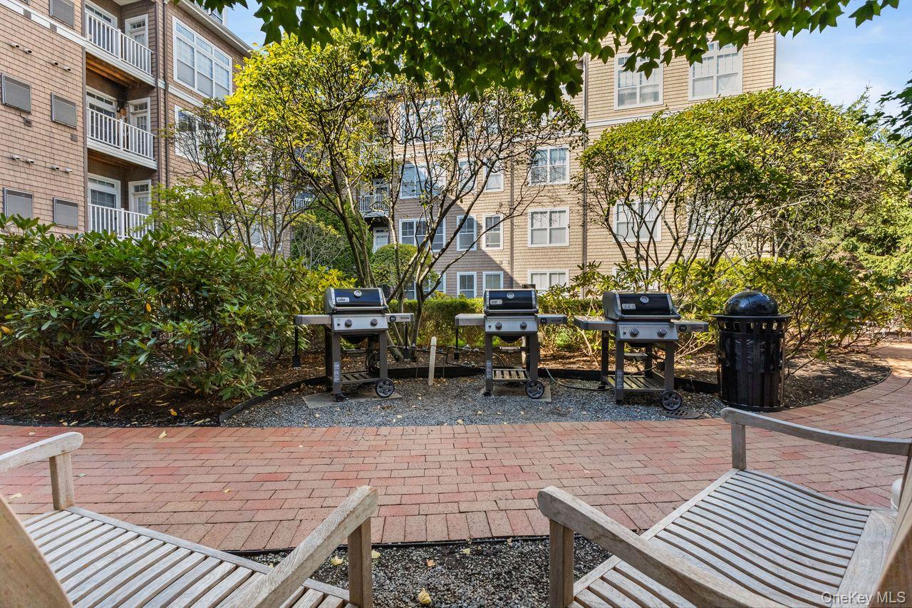 #16 photo, 850 E Main Street, Stamford , CT 06902