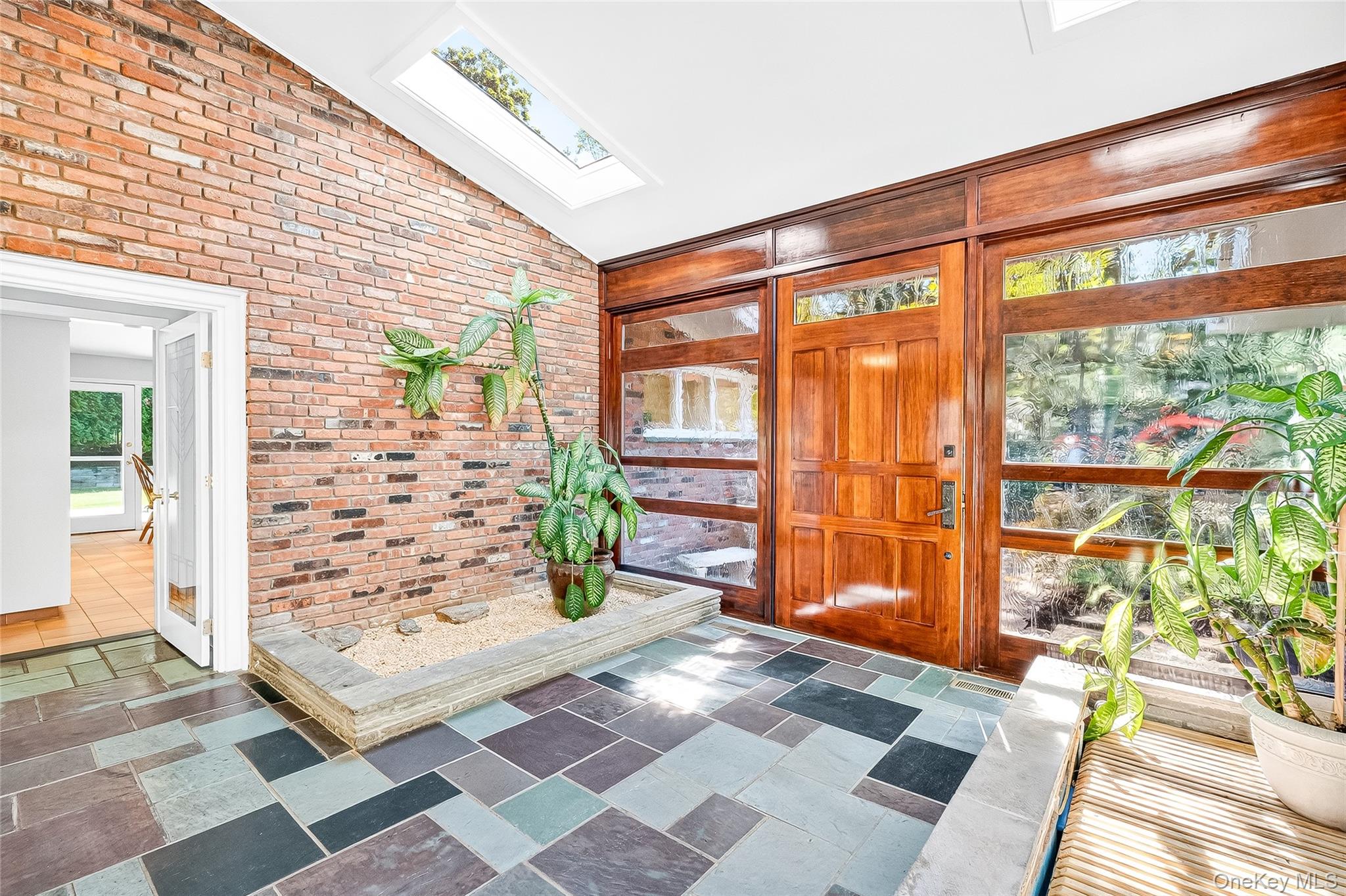 #10 photo, 10 Barnaby Lane, Hartsdale , NY 10530