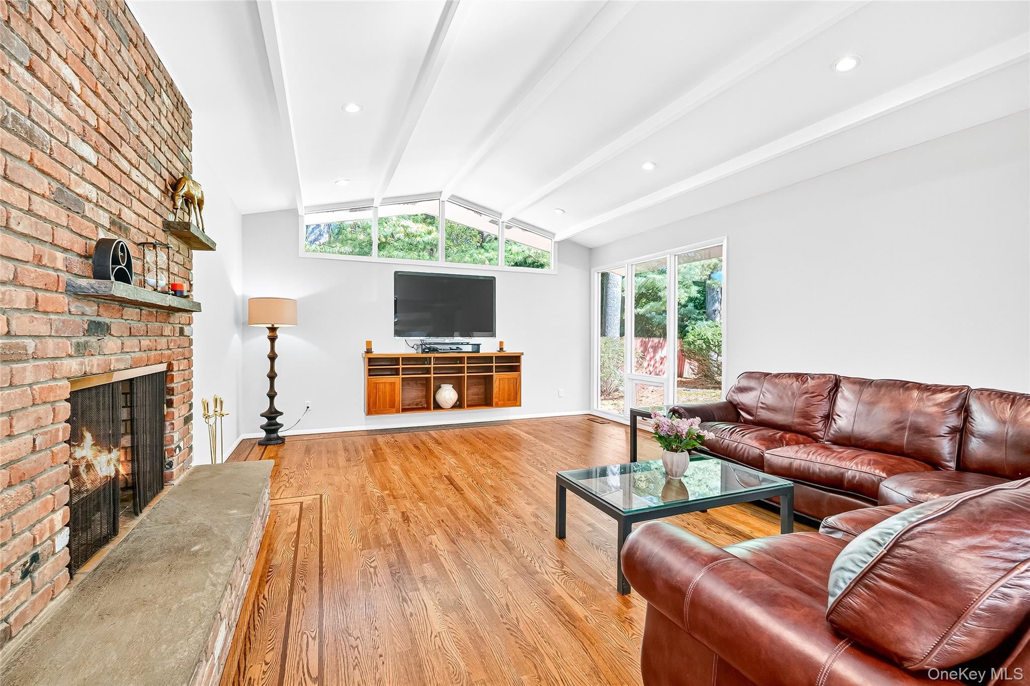 #7 photo, 10 Barnaby Lane, Hartsdale , NY 10530