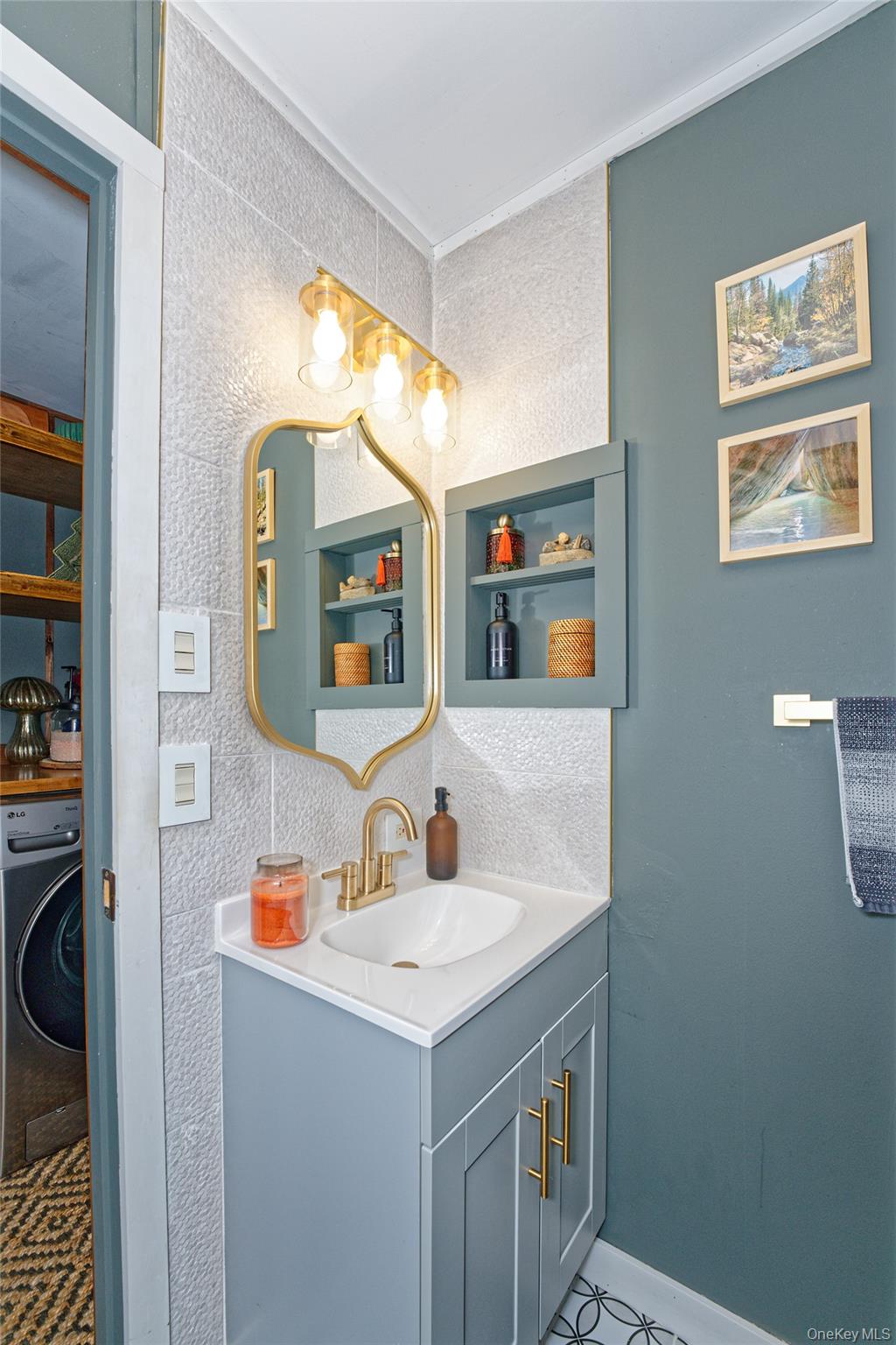 #15 photo, 28 Matthew Dr, Castleton, Other , NY 12033