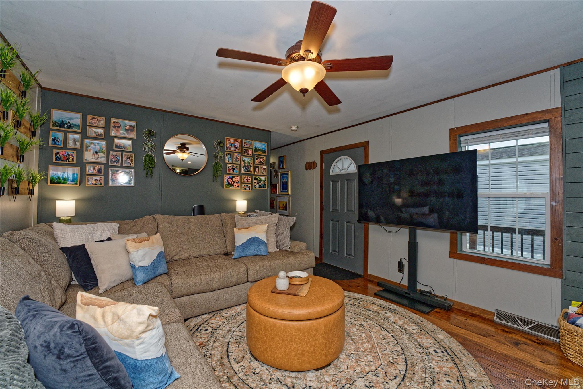 #7 photo, 28 Matthew Dr, Castleton, Other , NY 12033