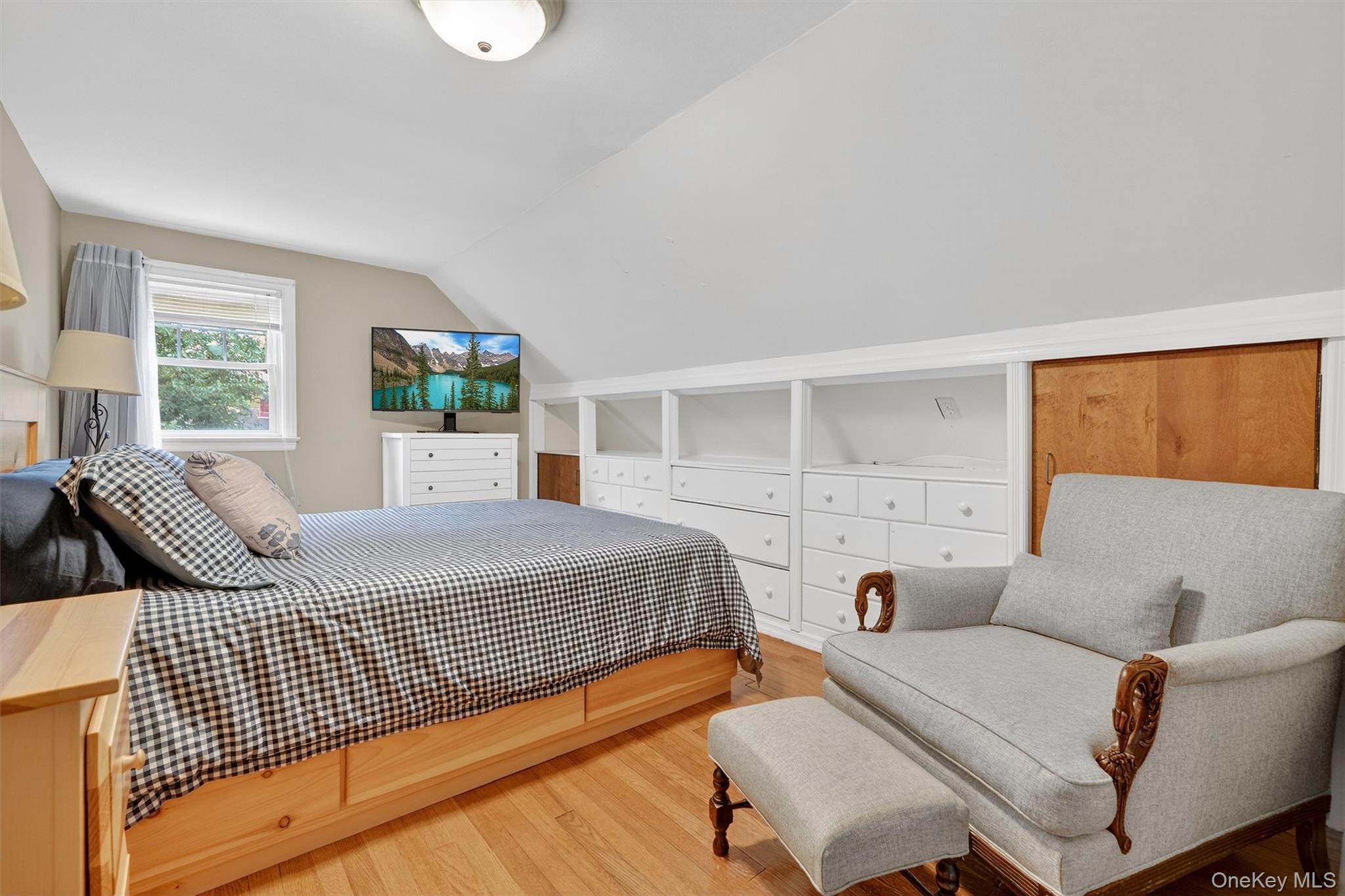 #14 photo, 11 Oak Road, New City , NY 10956