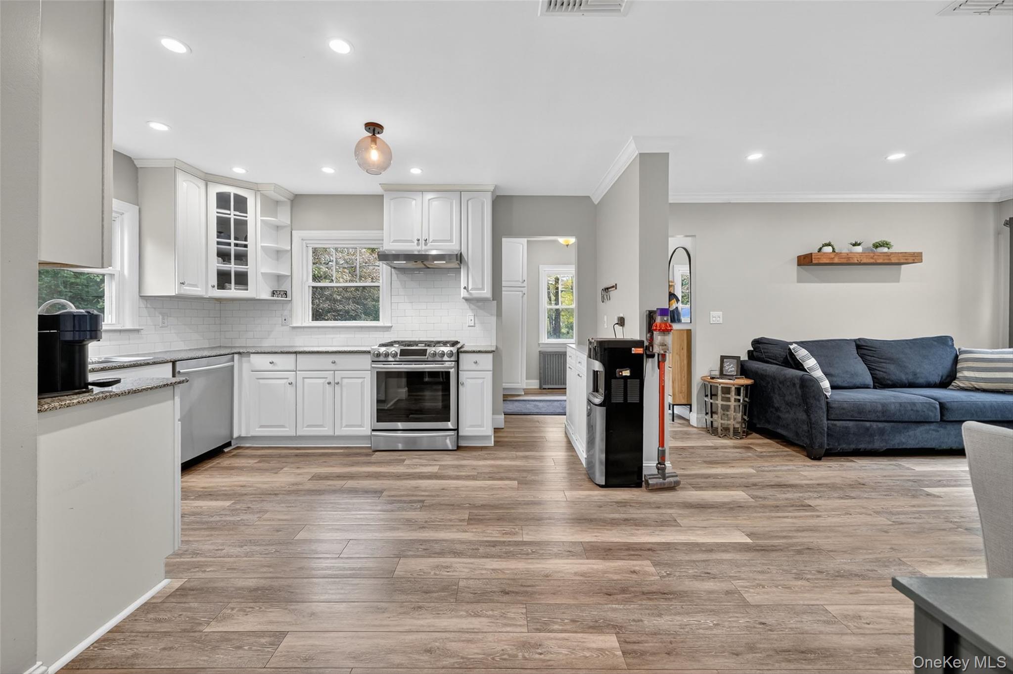 #5 photo, 11 Oak Road, New City , NY 10956