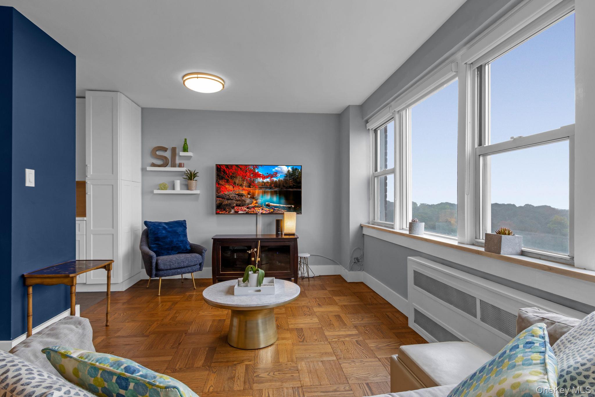 #7 photo, 4555 Henry Hudson Parkway, ブロンクス区 Bronx , NY 10471