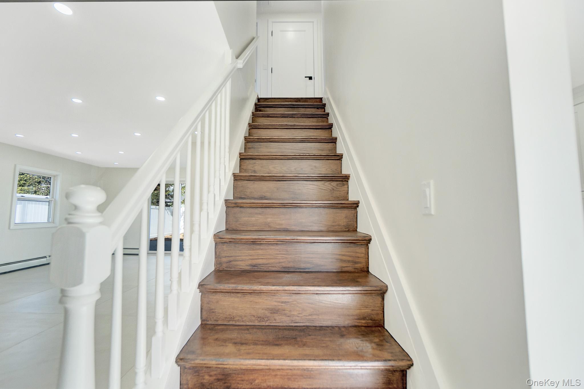 #16 photo, 23 Chase Lane, ナッソー郡 Levittown , NY 11756