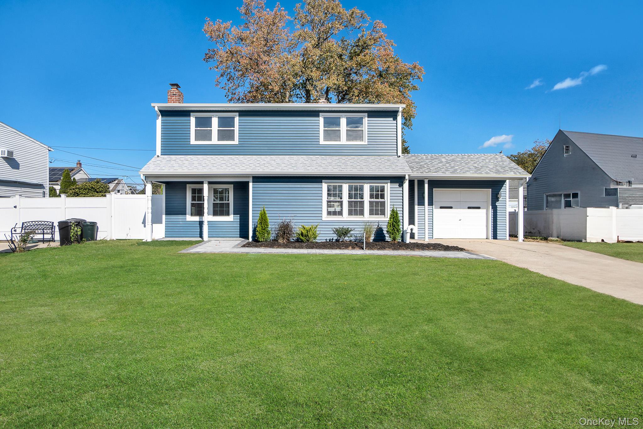 #2 photo, 23 Chase Lane, ナッソー郡 Levittown , NY 11756