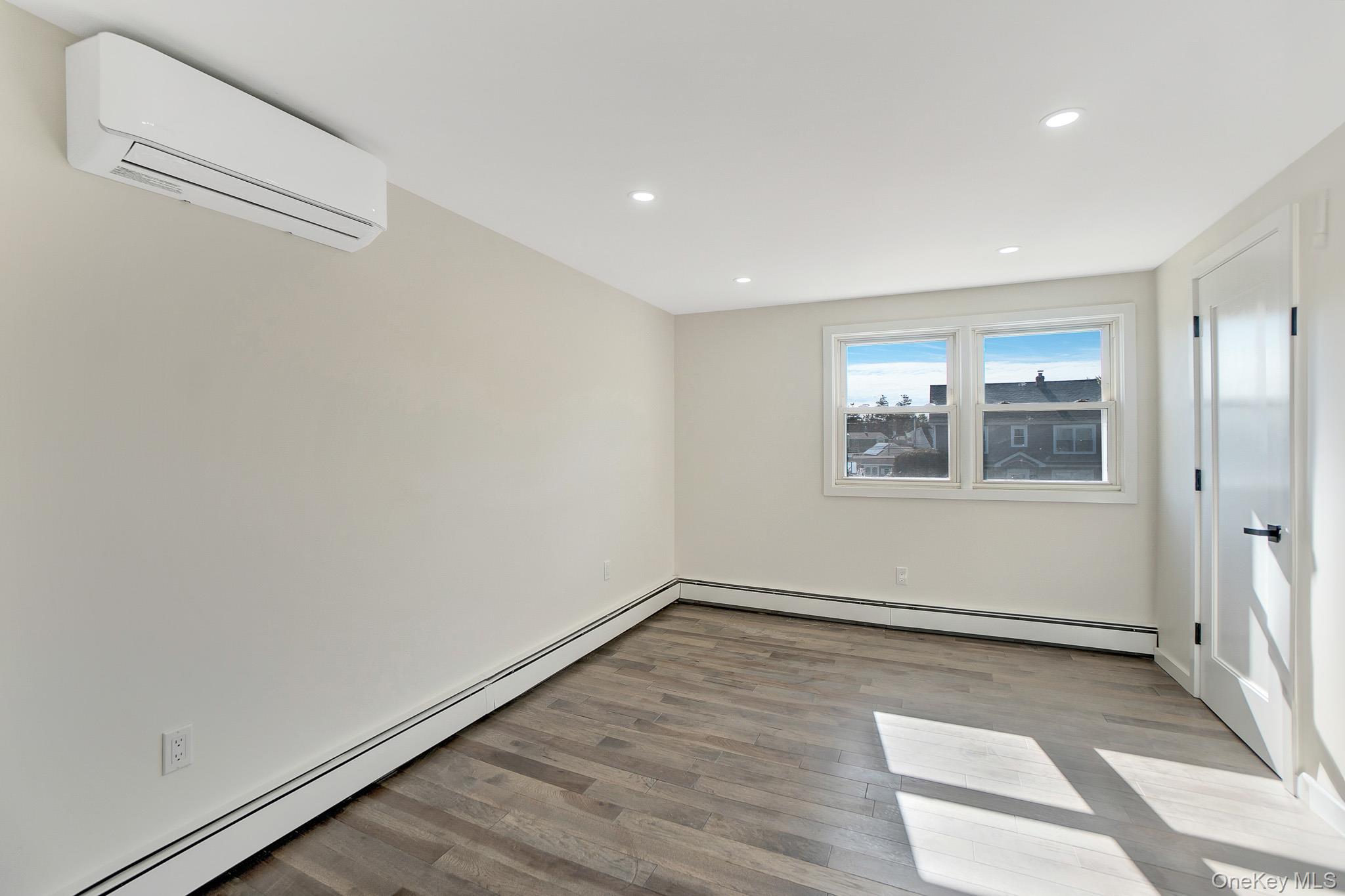 #20 photo, 23 Chase Lane, ナッソー郡 Levittown , NY 11756