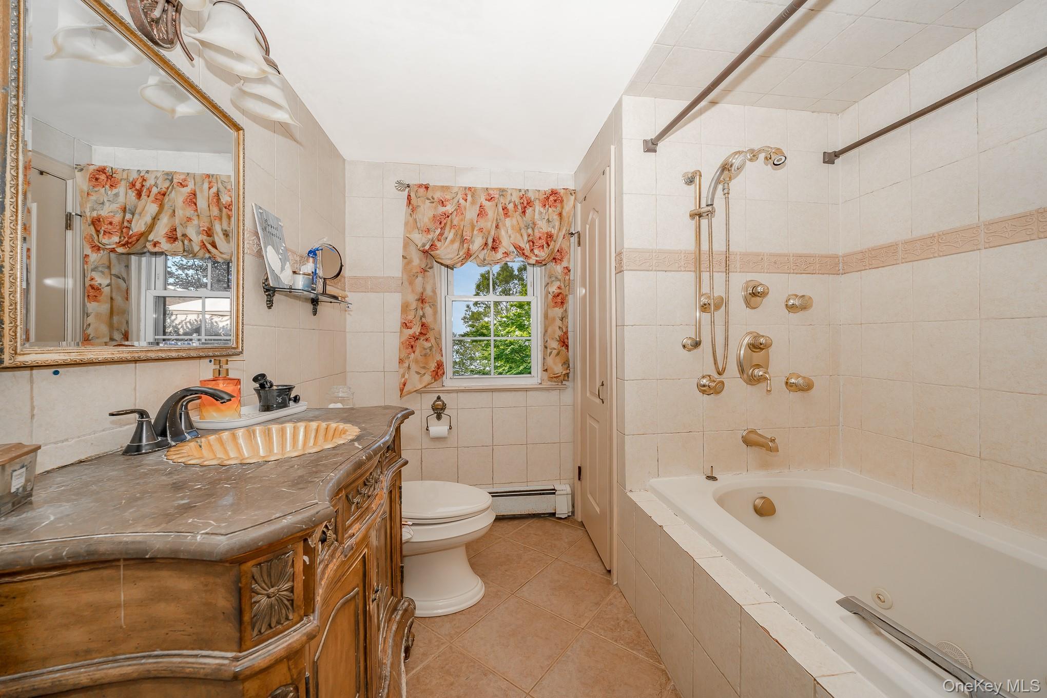 #18 photo, 1427 Washington Avenue, ナッソー郡 Seaford , NY 11783