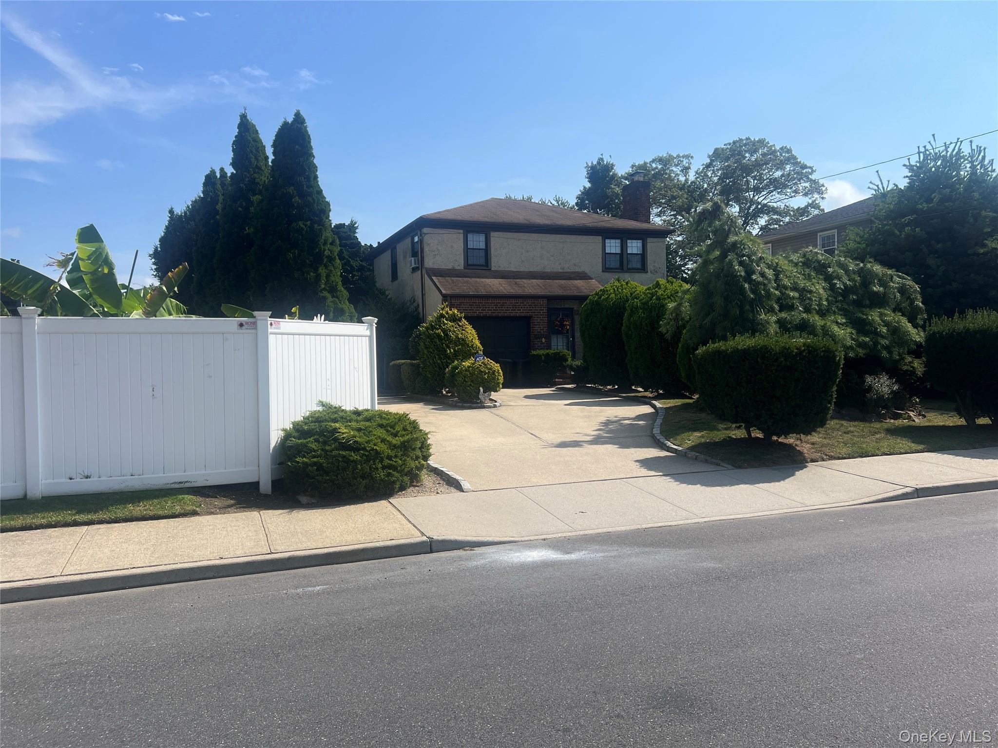 #2 photo, 1427 Washington Avenue, ナッソー郡 Seaford , NY 11783