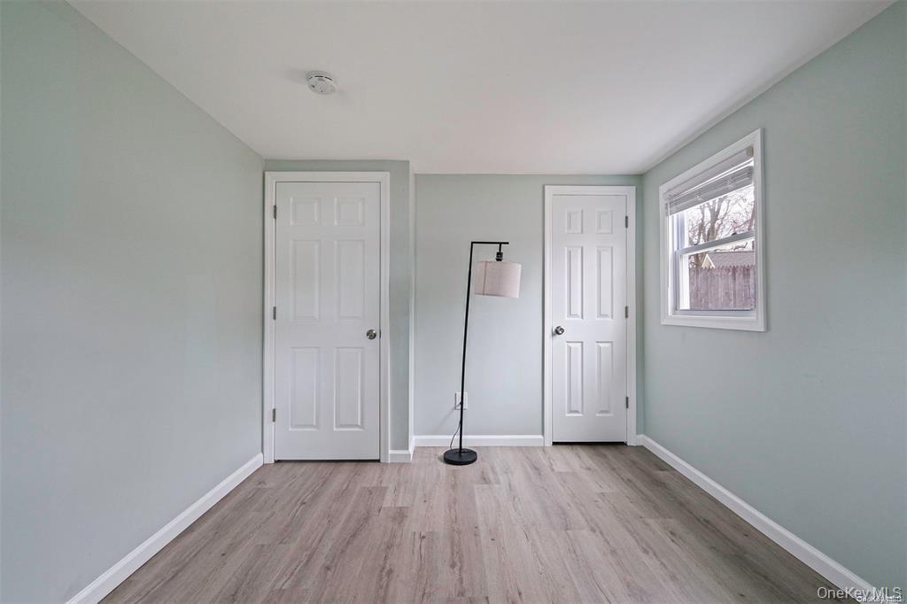 #12 photo, 4 Hudson, サフォーク郡 Sayville , NY 11782