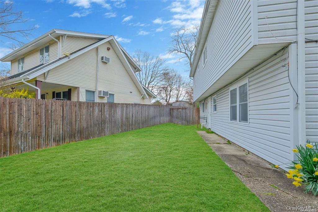 #14 photo, 4 Hudson, サフォーク郡 Sayville , NY 11782