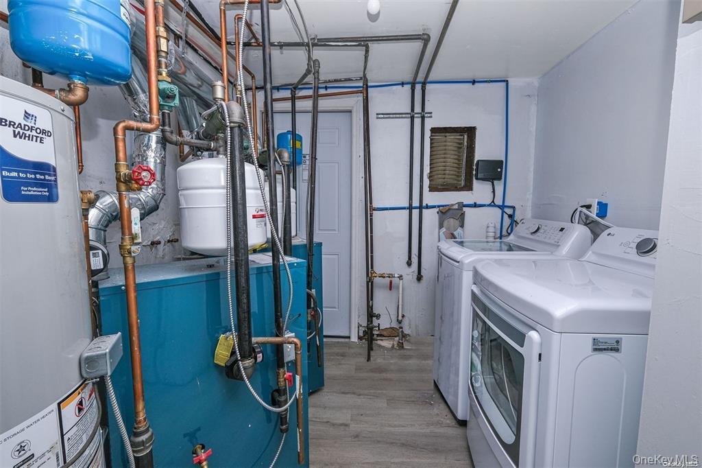 #15 photo, 4 Hudson, サフォーク郡 Sayville , NY 11782