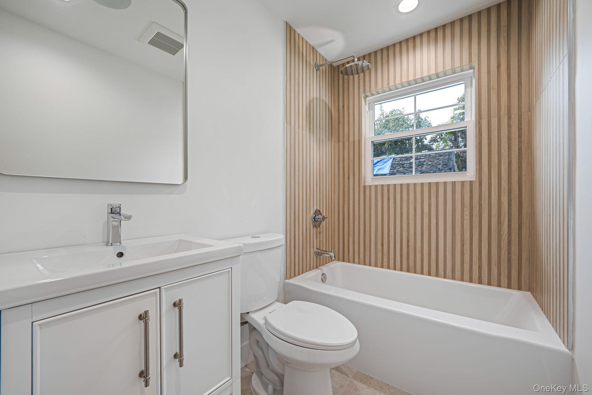 #10 photo, 27 Elizabeth Court, ナッソー郡 Hempstead , NY 11550