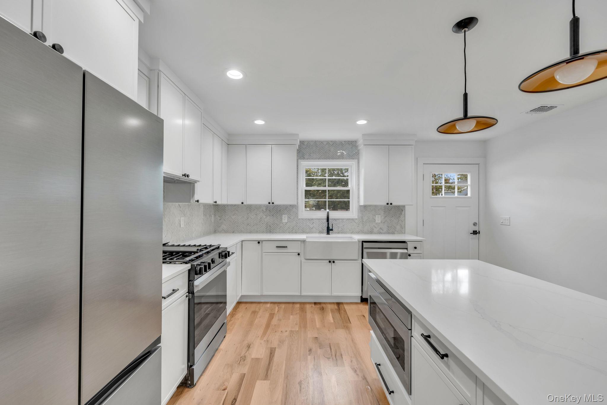 #13 photo, 27 Elizabeth Court, ナッソー郡 Hempstead , NY 11550