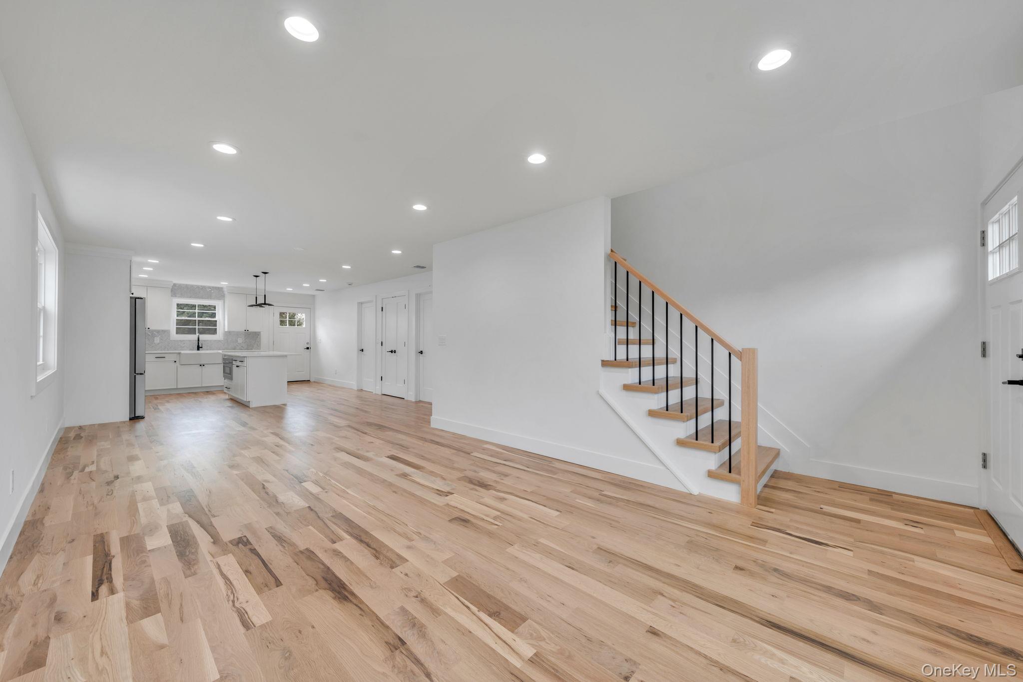 #7 photo, 27 Elizabeth Court, ナッソー郡 Hempstead , NY 11550