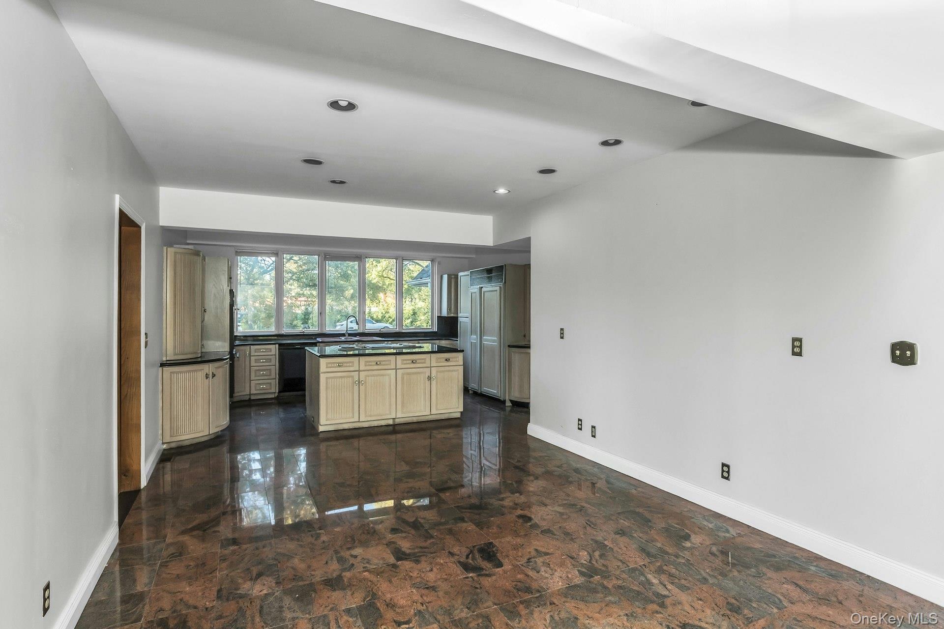 #12 photo, 21 Overbrooke Lane, ナッソー郡 Upper Brookville , NY 11545