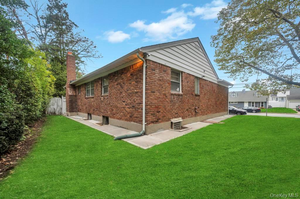 #20 photo, 51 Stevenson Road, ナッソー郡 Hewlett , NY 11557