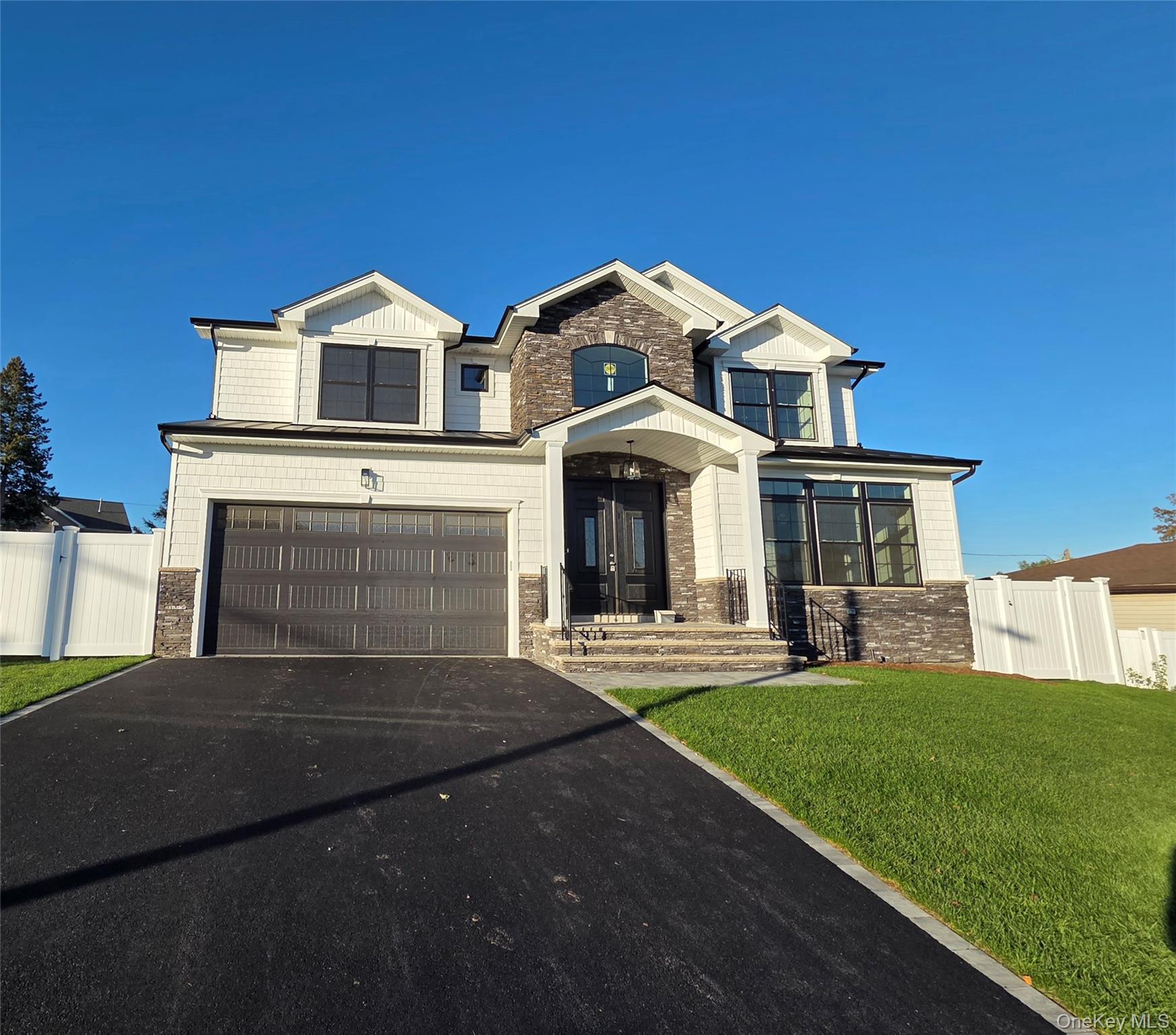 #2 photo, 47 Shelter Hill Road, ナッソー郡 Plainview , NY 11803