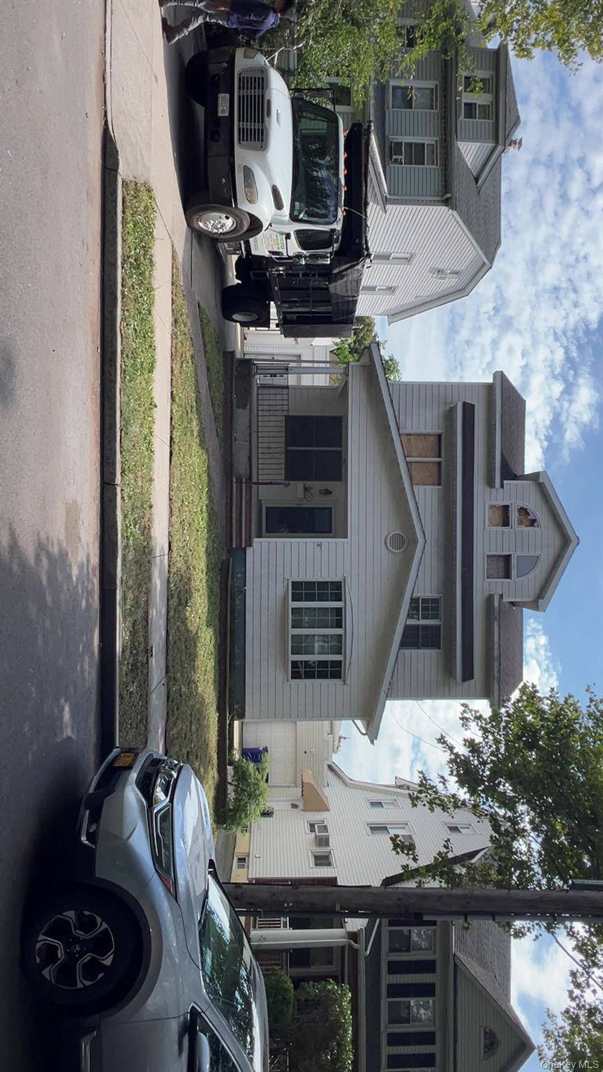 #1 photo, 8933 238th Street, クイーンズ区 Bellerose , NY 11426