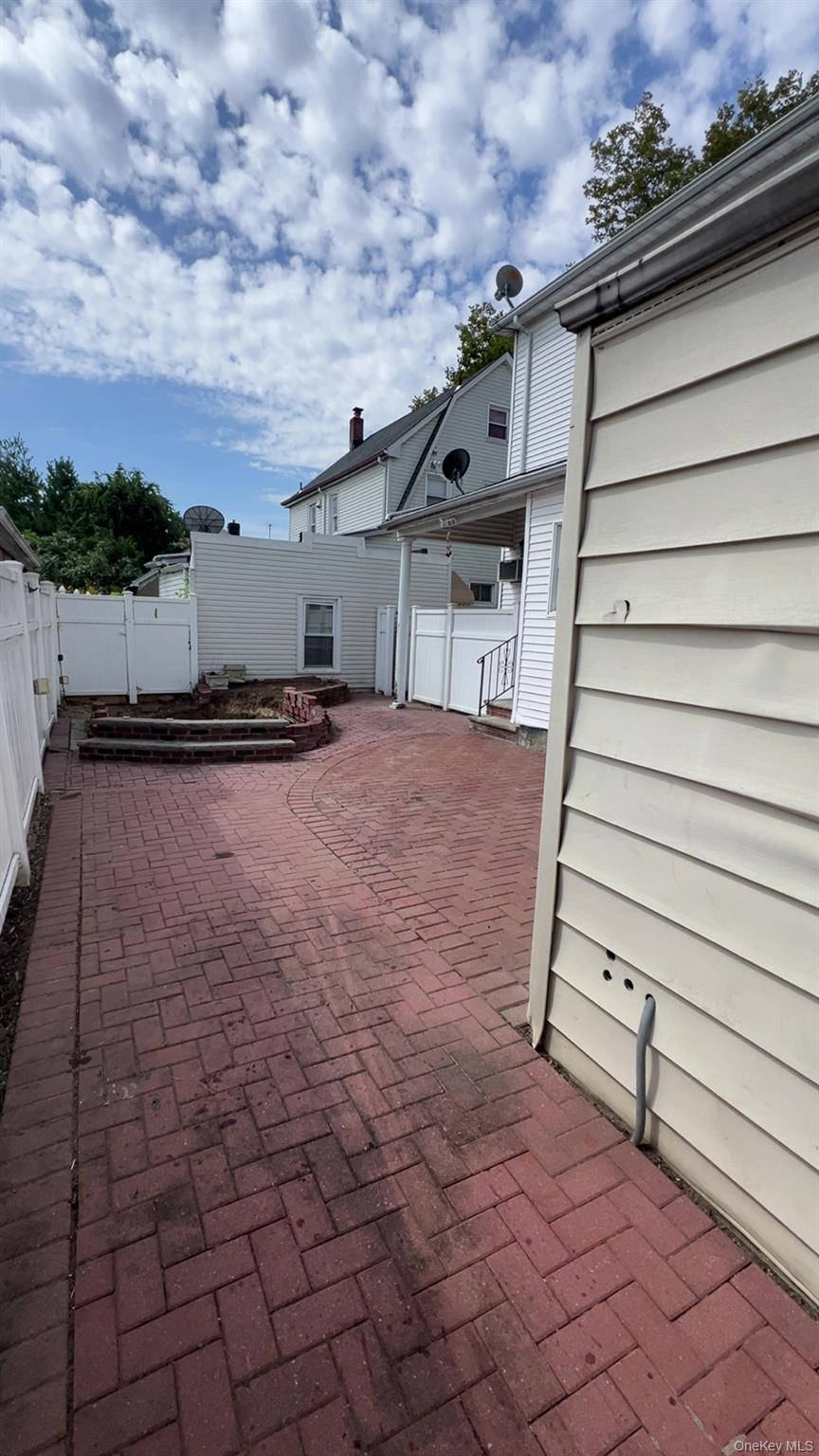 #2 photo, 8933 238th Street, クイーンズ区 Bellerose , NY 11426