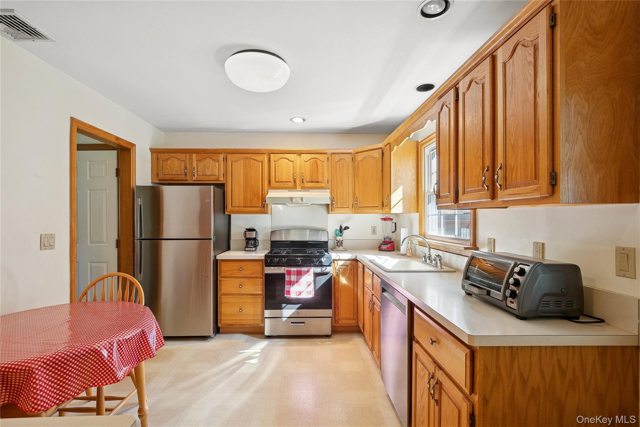 #17 photo, 94 Mobrey Lane, サフォーク郡 Smithtown , NY 11787