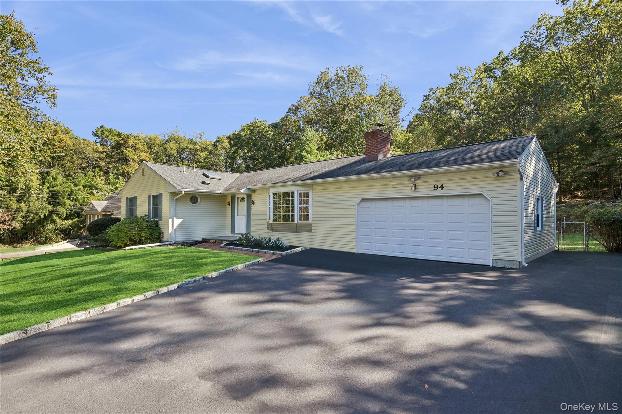 #3 photo, 94 Mobrey Lane, サフォーク郡 Smithtown , NY 11787