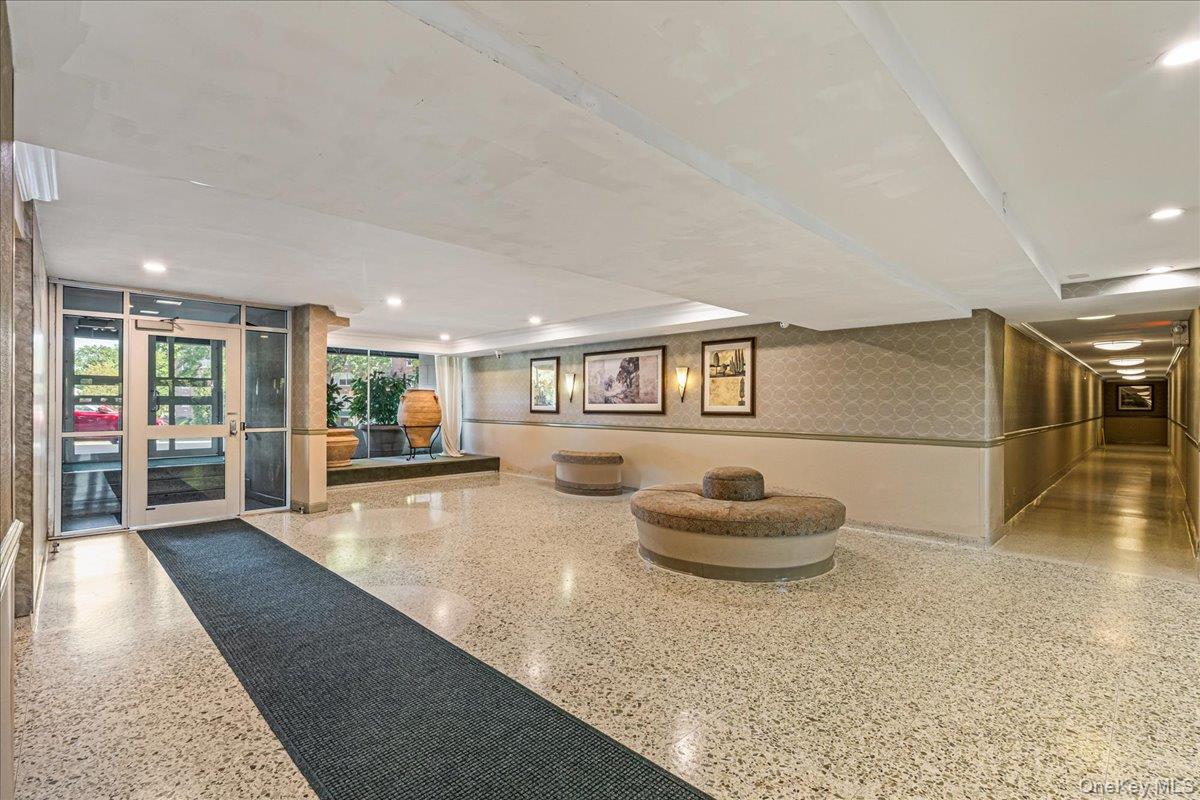 #2 photo, 211-10 18th Avenue, クイーンズ区 Bayside , NY 11360