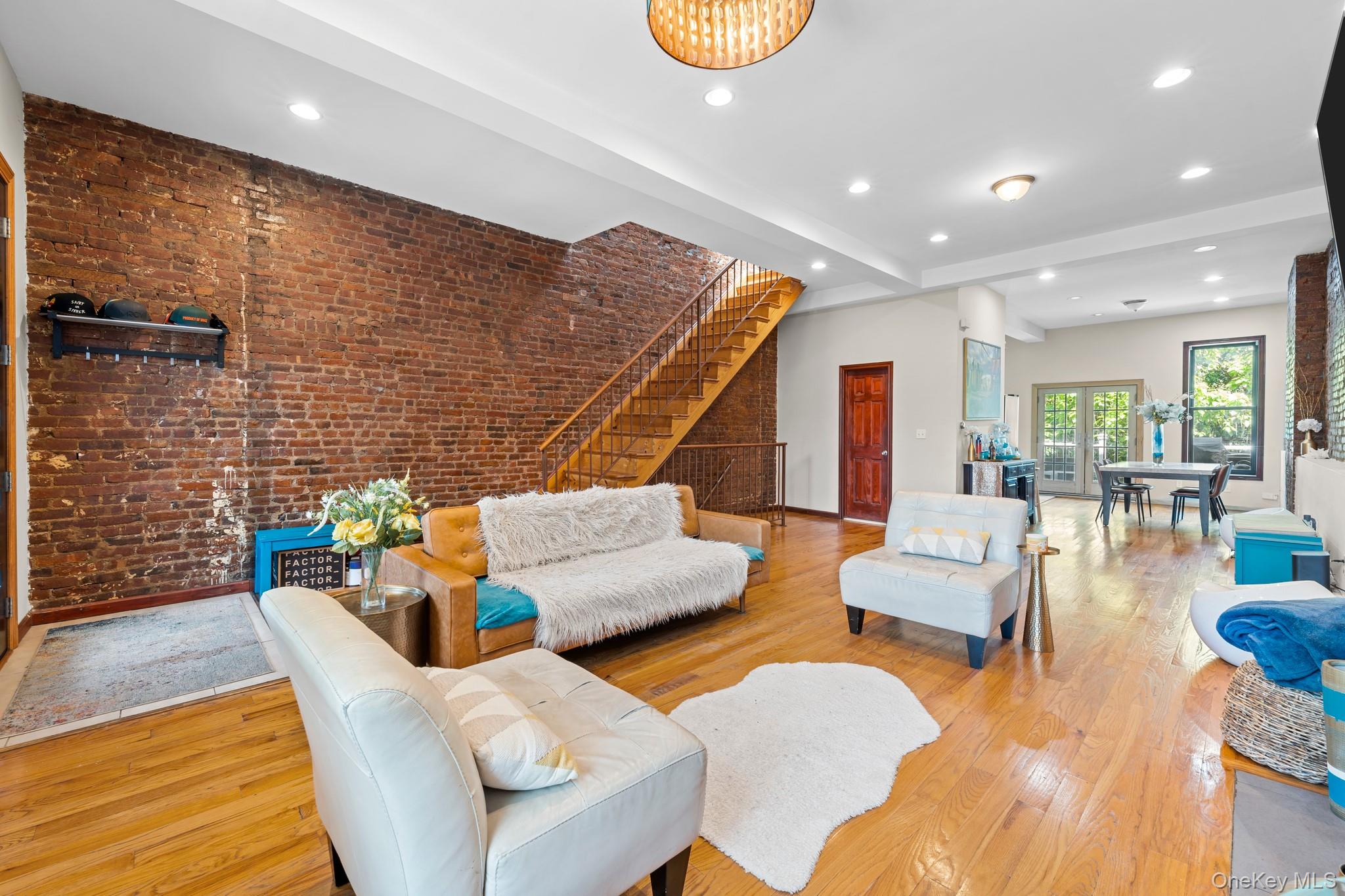 #8 photo, 609 Lexington Avenue, Brooklyn , NY 11221