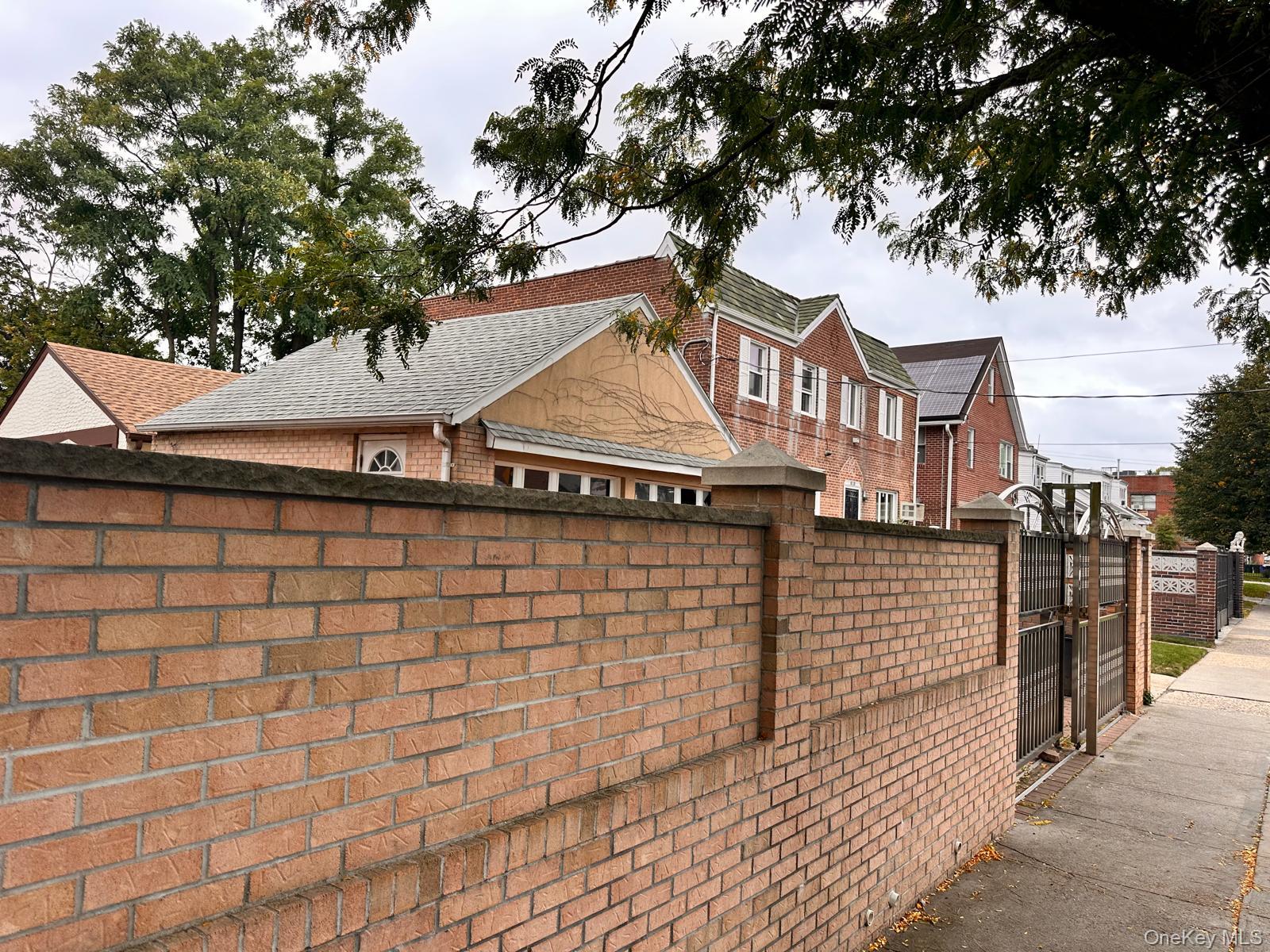 #4 photo, 8042 168th Street, クイーンズ区 Jamaica , NY 11432