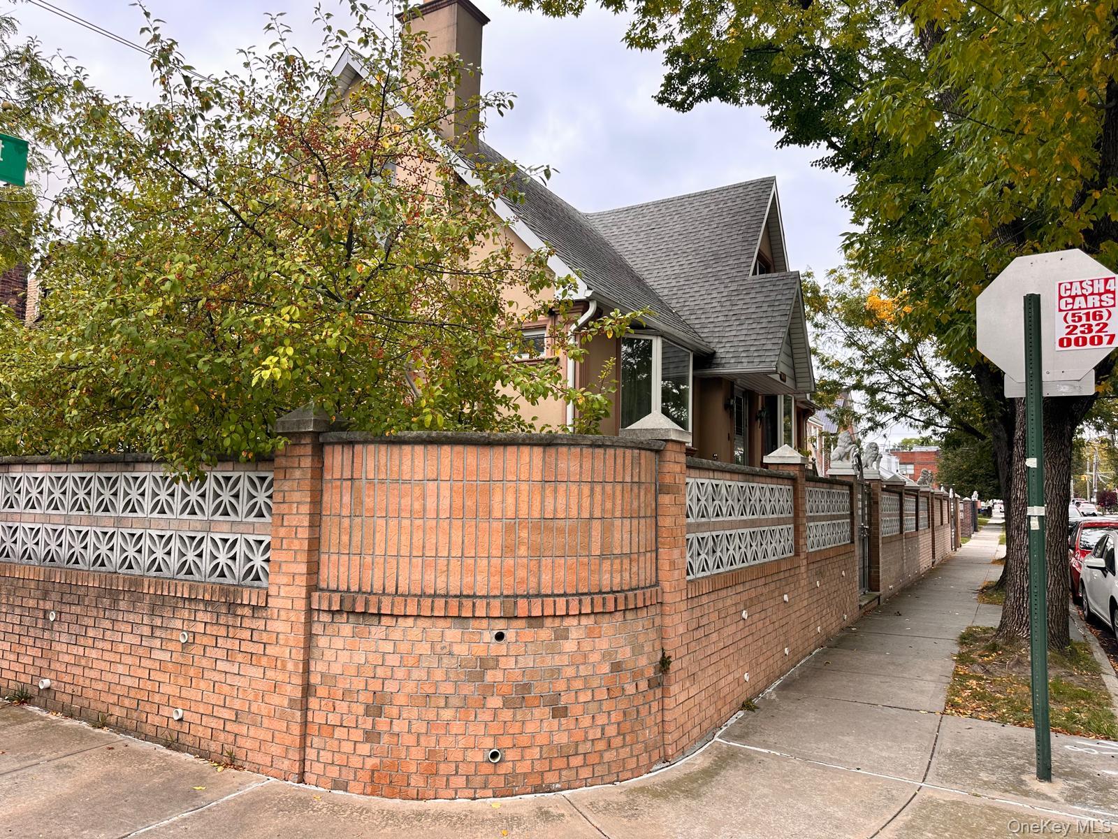 #7 photo, 8042 168th Street, クイーンズ区 Jamaica , NY 11432