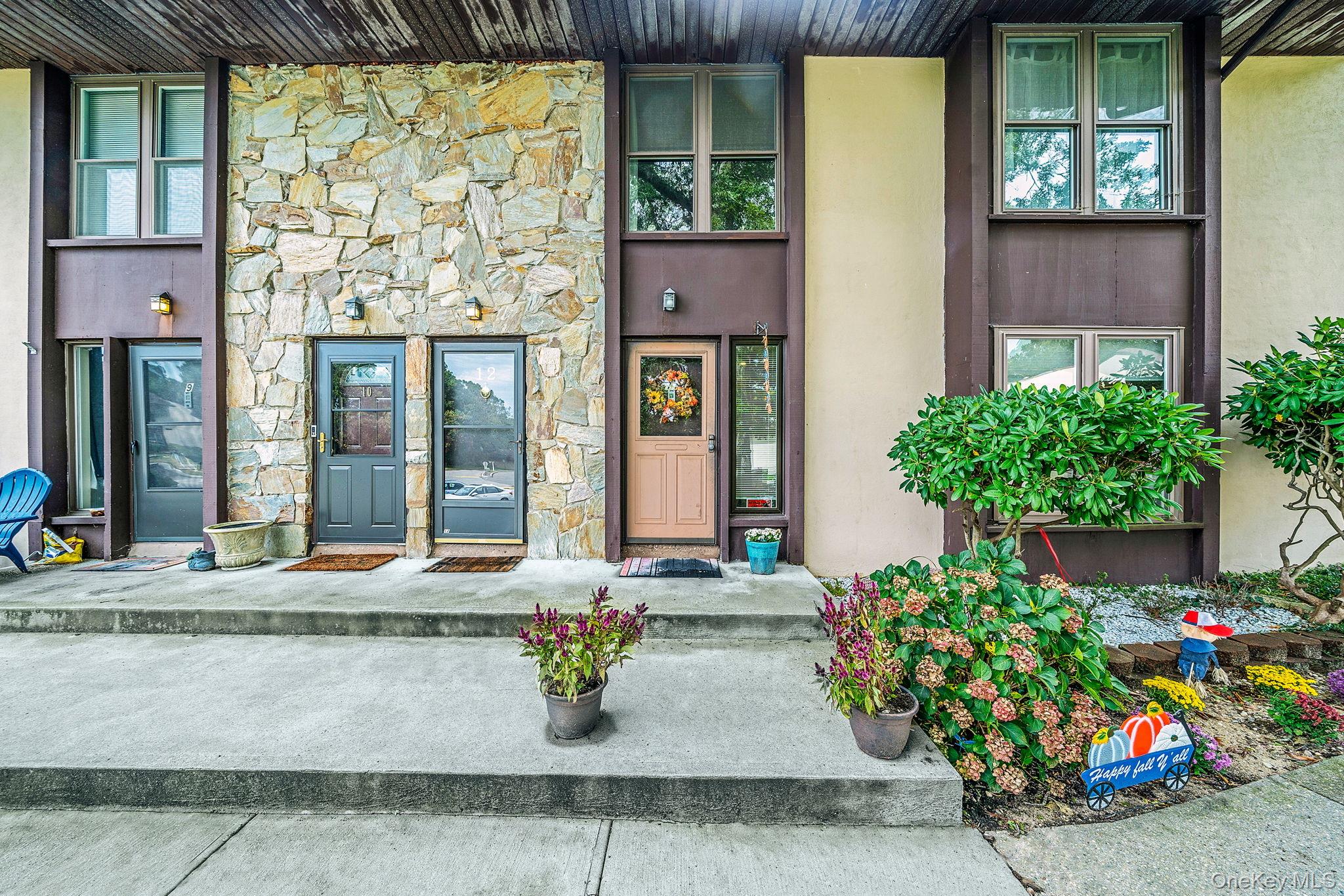 #1 photo, 11 Poplar Court, サフォーク郡 Selden , NY 11784