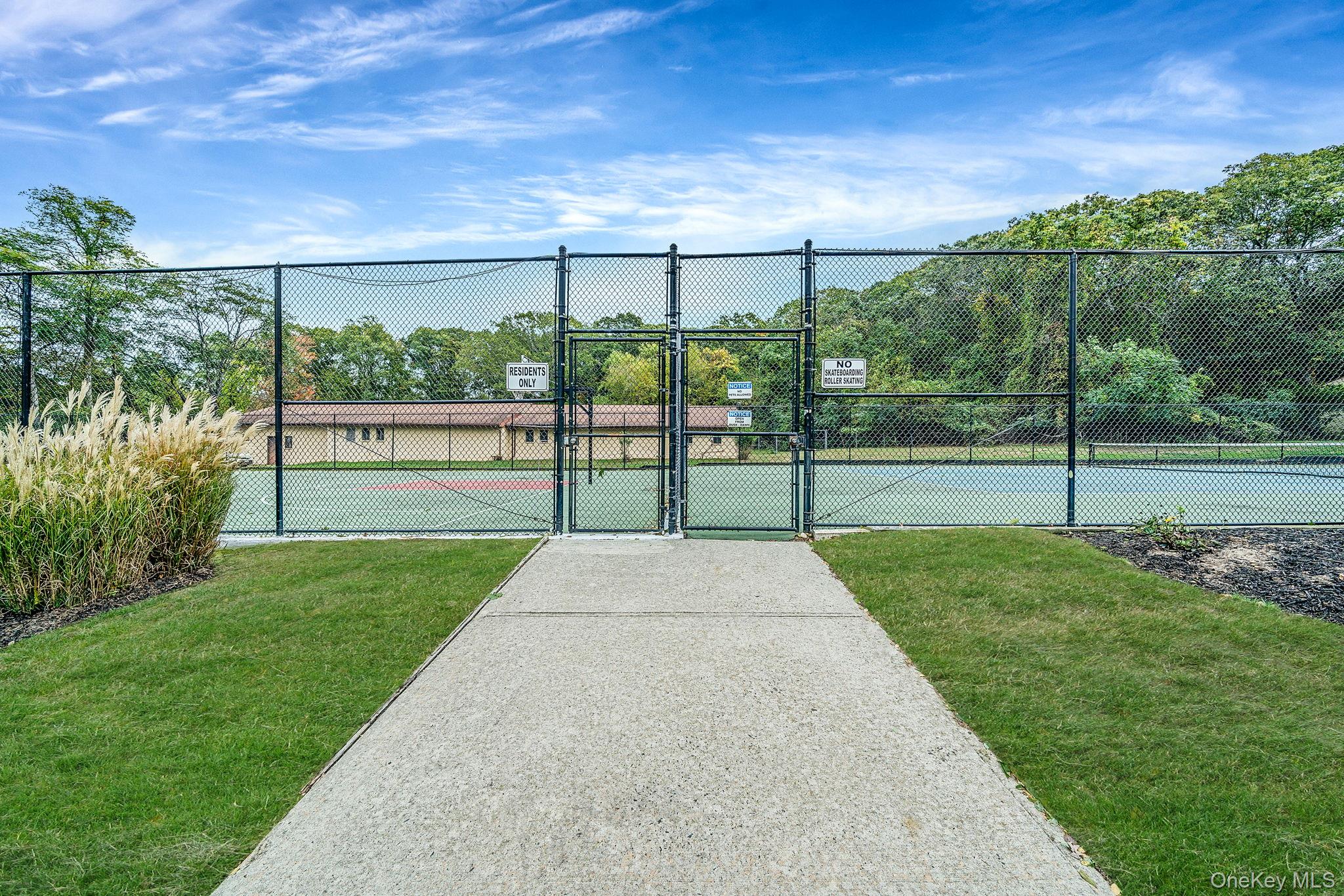 #15 photo, 11 Poplar Court, サフォーク郡 Selden , NY 11784