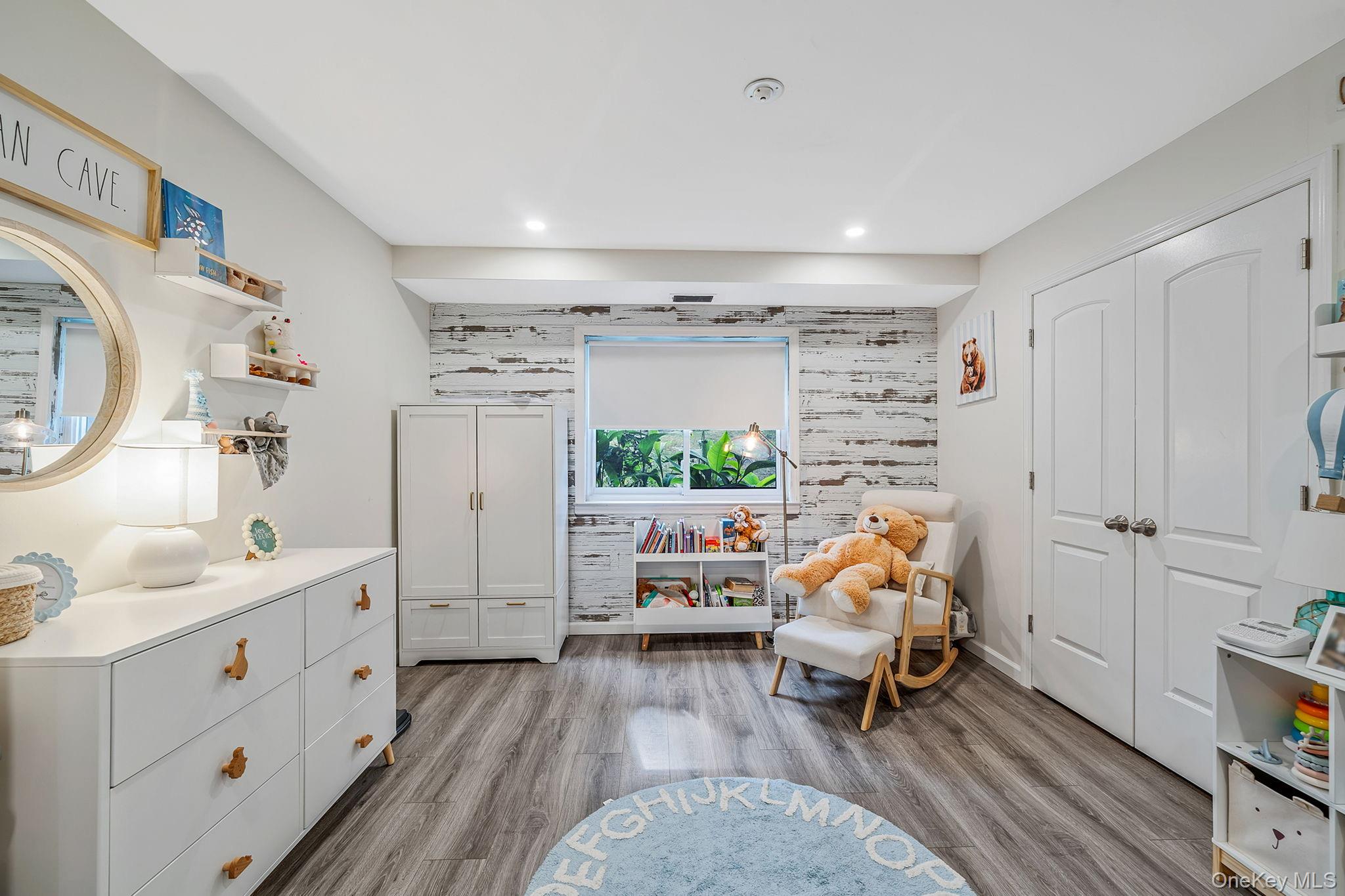 #4 photo, 11 Poplar Court, サフォーク郡 Selden , NY 11784