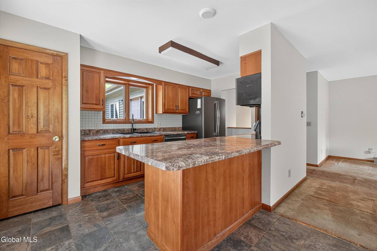 #12 photo, 96 Vosburgh Road, Poestenkill , NY 12018