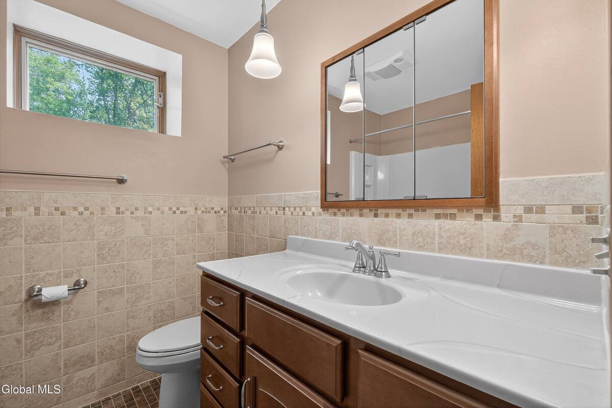 #24 photo, 96 Vosburgh Road, Poestenkill , NY 12018