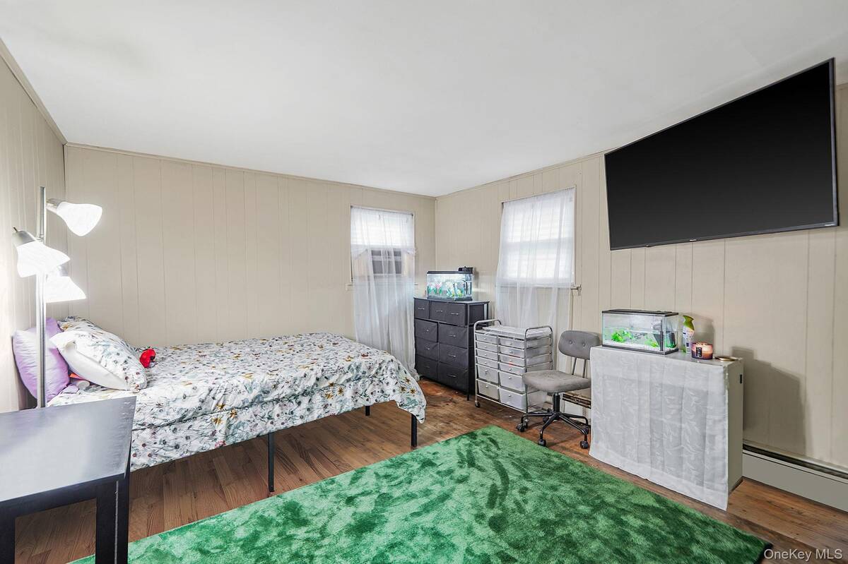 #14 photo, 23 Holiday Park Drive, サフォーク郡 Centereach , NY 11720