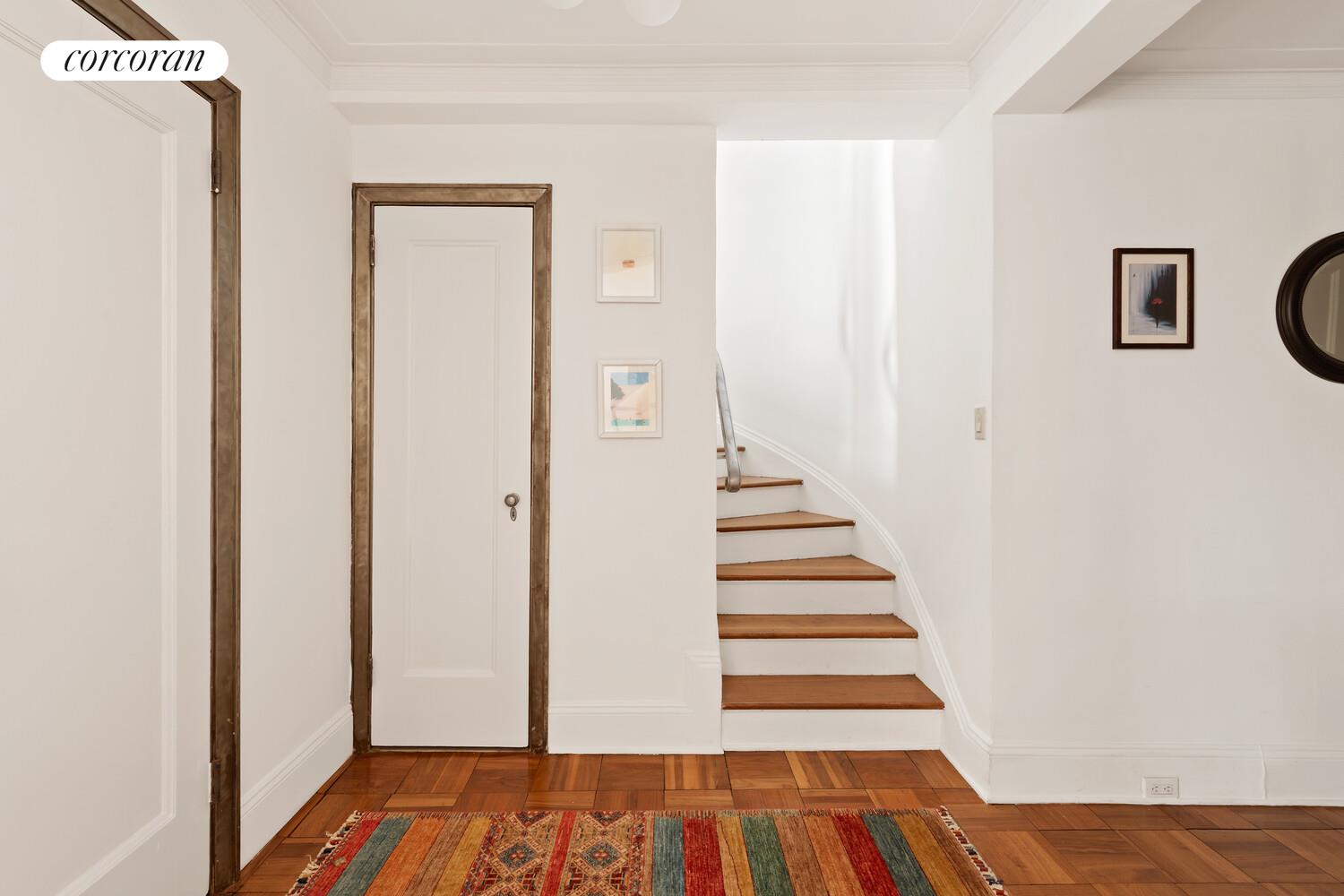 #4 photo, 25 CENTRAL Park W, マンハッタン Lincoln Square , NY 10023