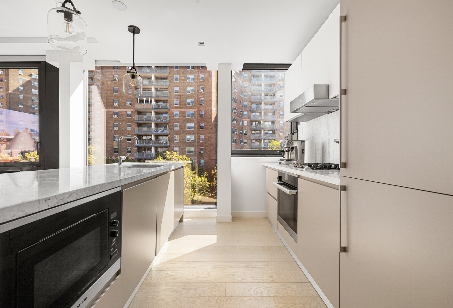 #8 photo, New York City, マンハッタン East Village , NY 10003