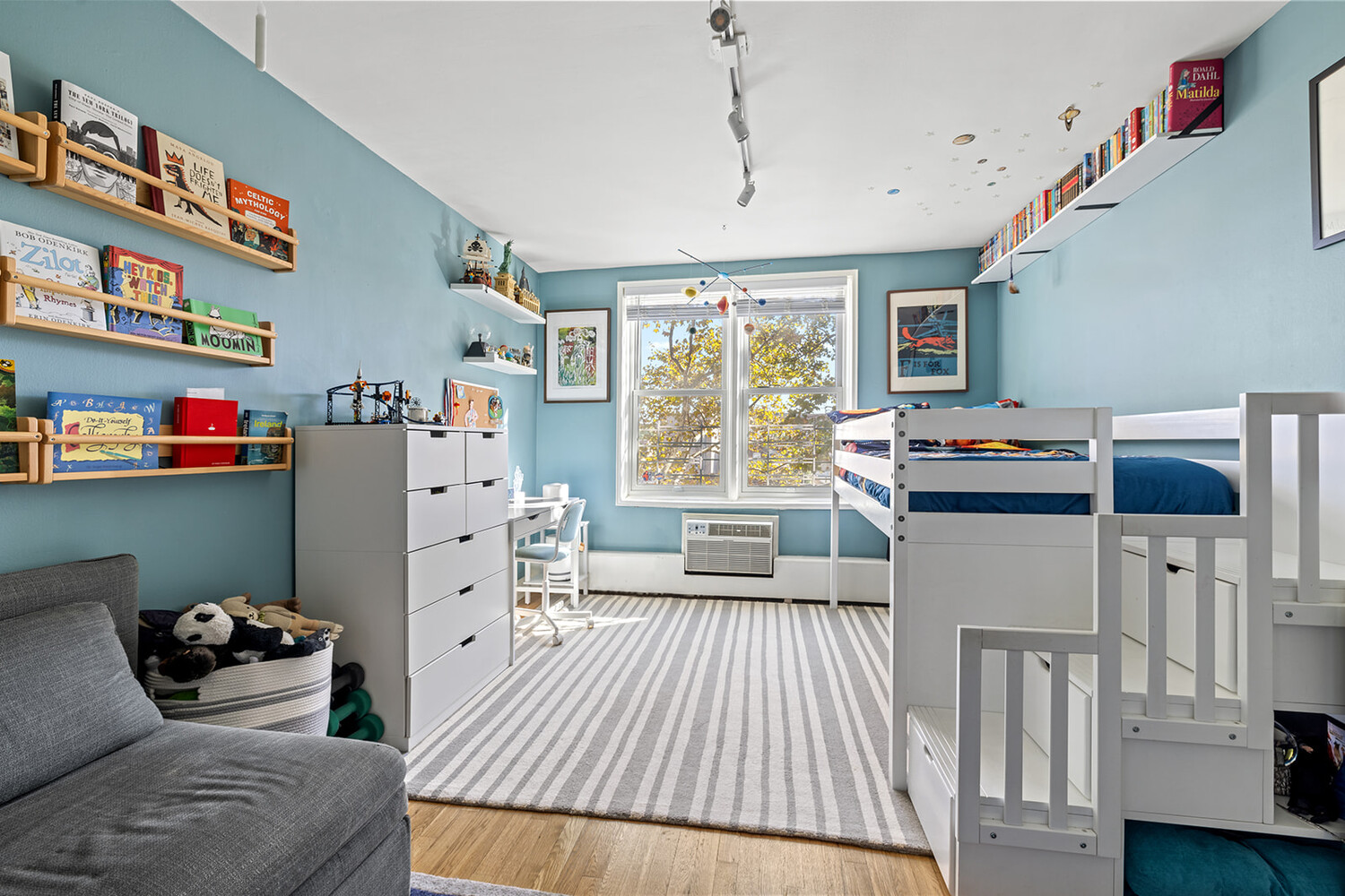 #9 photo, 800 CORTELYOU Road, ブルックリン区 Kensington , NY 11218