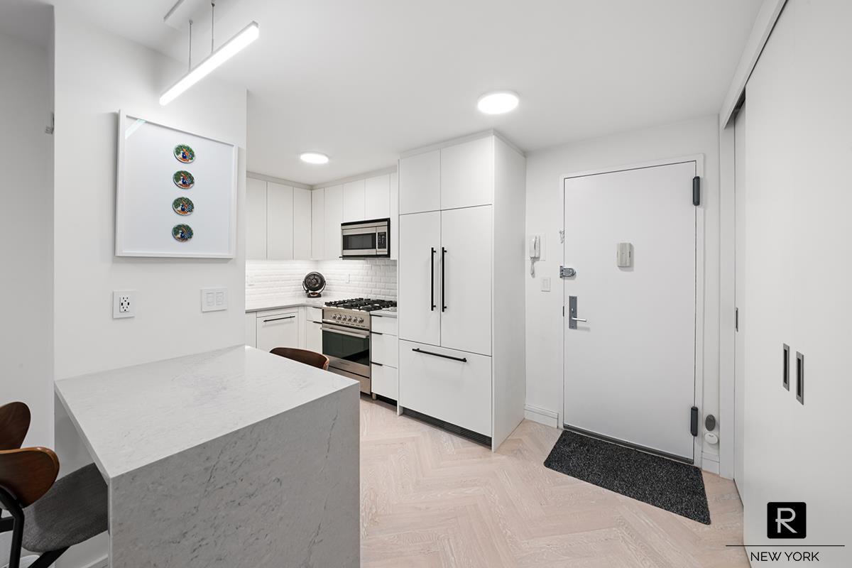 #6 photo, 132 E 35th Street, マンハッタン Murray Hill , NY 10016