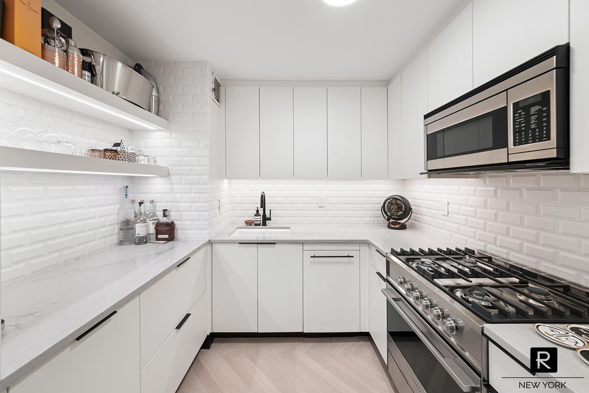 #7 photo, 132 E 35th Street, マンハッタン Murray Hill , NY 10016