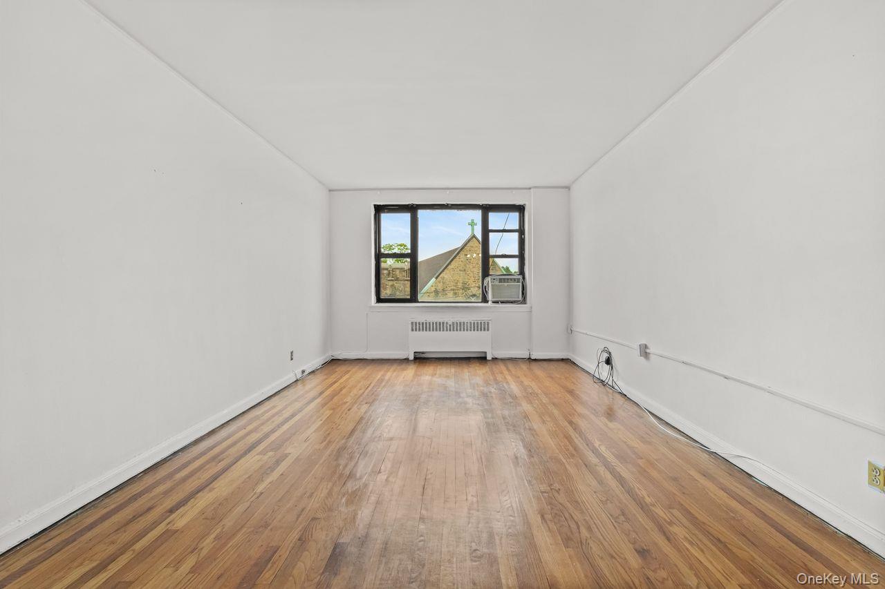 #13 photo, 70 Sherman Avenue, Yonkers , NY 10705