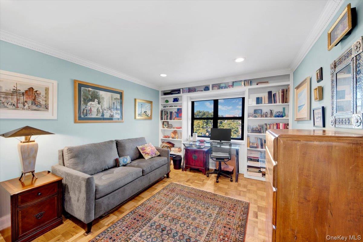 #15 photo, 266 Pelham Road, New Rochelle , NY 10805