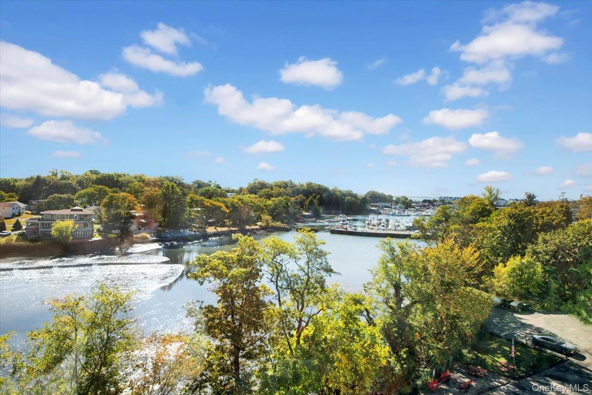 #18 photo, 266 Pelham Road, New Rochelle , NY 10805