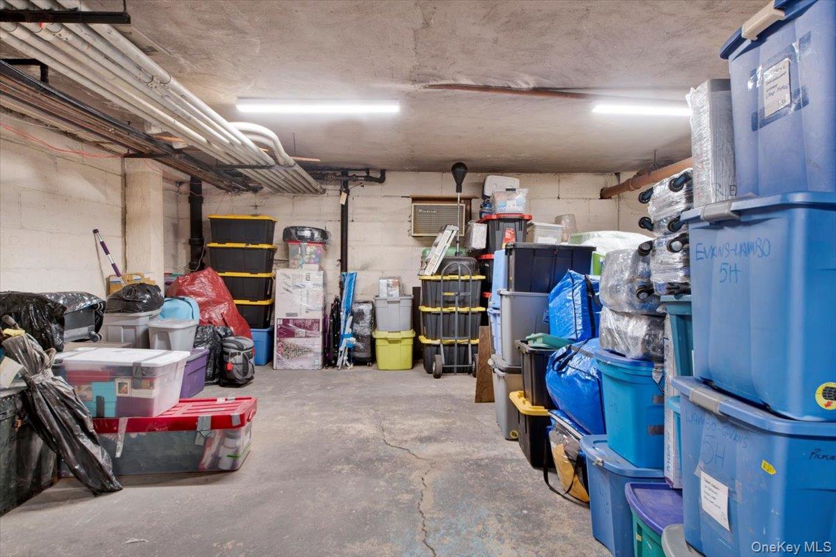 #19 photo, 266 Pelham Road, New Rochelle , NY 10805